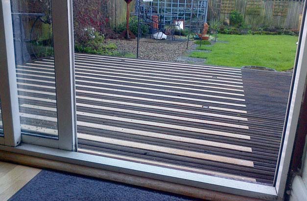 Non slip decking strips garden decking area, home DIY installation. Non slip decking strips garden decking area, home DIY installation.
