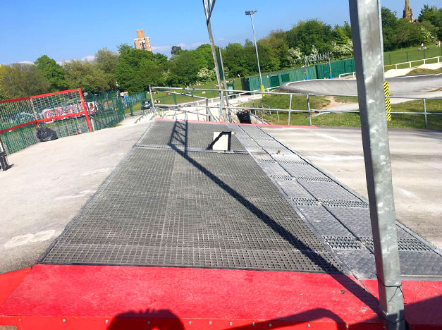 GRP Grating has a proven reliability in high traffic areas, giving excellent slip resistance. GRP Grating has a proven reliability in high traffic areas, giving excellent slip resistance.
